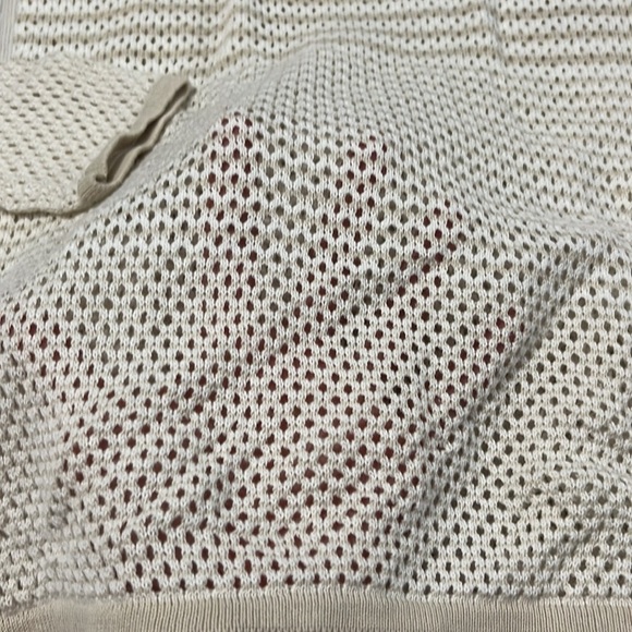 Romeo + Juliet cold shoulder cable knit sweater size S NWT - Picture 4 of 10